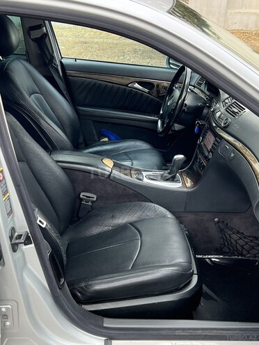 Mercedes E 320 2003, 296,000 km - 3.2 l - Bakı