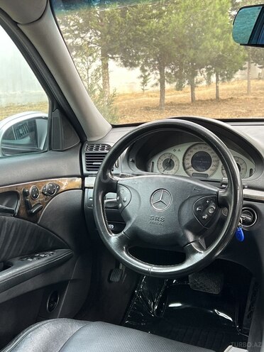 Mercedes E 320 2003, 296,000 km - 3.2 l - Bakı