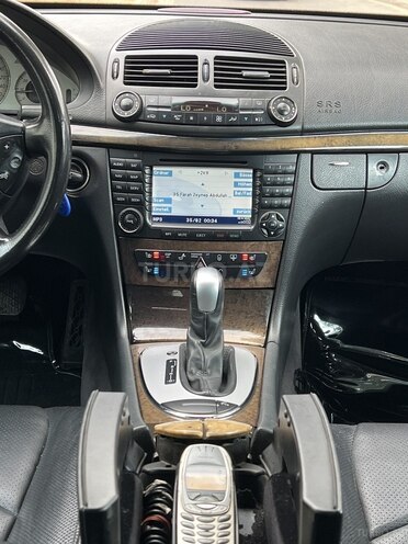 Mercedes E 320 2003, 296,000 km - 3.2 l - Bakı
