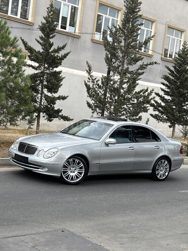 Mercedes E 320 2003, 296,000 km - 3.2 l - Bakı