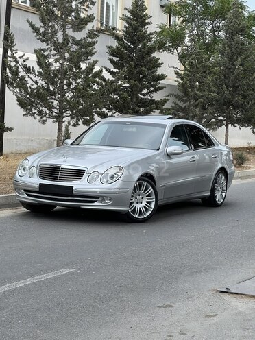 Mercedes E 320 2003, 296,000 km - 3.2 l - Bakı