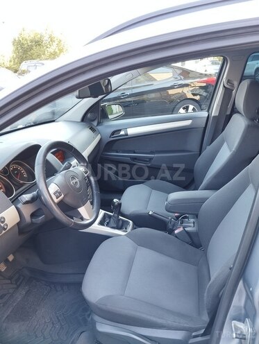 Opel Astra 2008, 351,000 km - 1.4 л - Gəncə