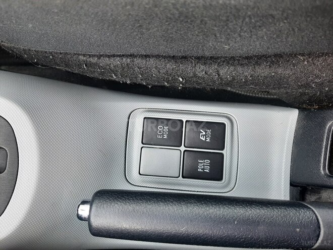Toyota Prius C 2014, 151,000 km - 1.5 l - Bakı