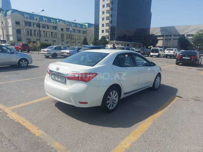 Toyota Corolla 2014, 122,000 km - 1.8 л - Bakı