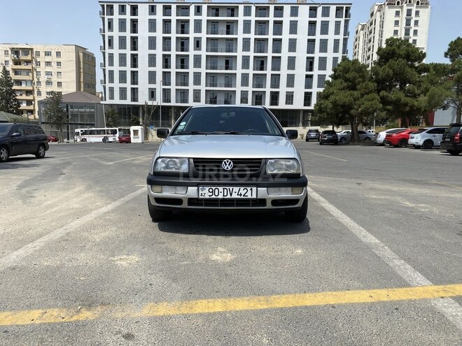 Volkswagen Golf 1994, 250,000 km - 1.8 l - Bakı