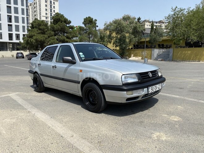 Volkswagen Golf 1994, 250,000 km - 1.8 l - Bakı