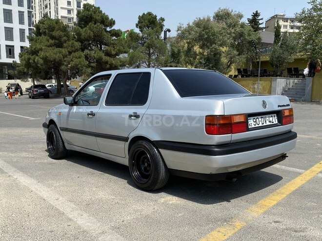 Volkswagen Golf 1994, 250,000 km - 1.8 l - Bakı