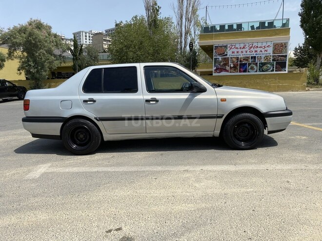 Volkswagen Golf 1994, 250,000 km - 1.8 l - Bakı