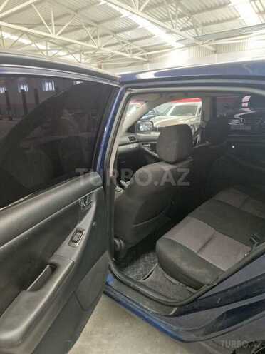 Toyota Corolla 2004, 290,000 km - 1.4 l - Saatlı