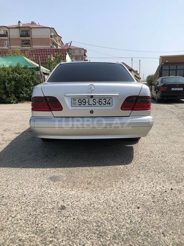 Mercedes E 270 2000, 347,000 km - 2.7 л - Bakı