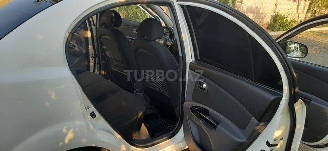 Kia Rio 2011, 301,256 km - 1.4 l - Naxçıvan