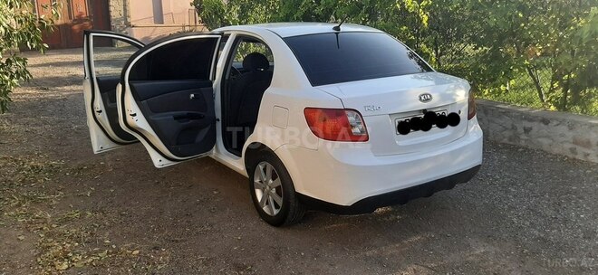 Kia Rio 2011, 301,256 km - 1.4 l - Naxçıvan