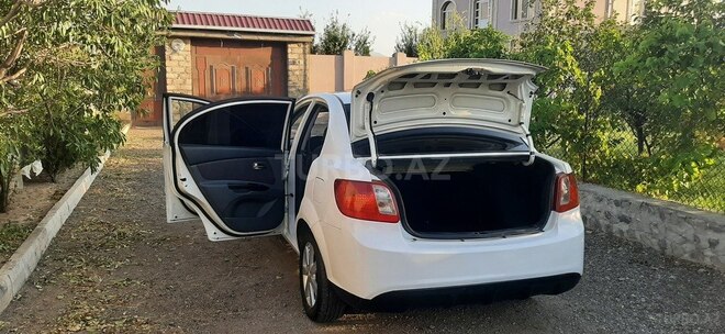 Kia Rio 2011, 301,256 km - 1.4 l - Naxçıvan