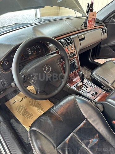 Mercedes E 200 2000, 251,000 km - 2.0 l - Beyləqan