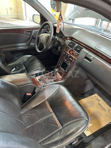 Mercedes E 200 2000, 251,000 km - 2.0 l - Beyləqan