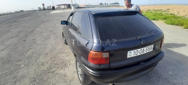 Opel Astra 1994, 285,000 km - 2.0 l - Bakı