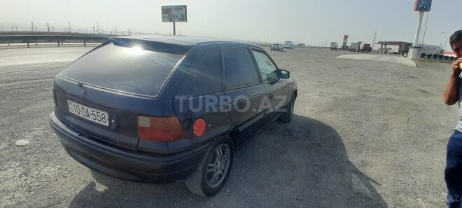 Opel Astra 1994, 285,000 km - 2.0 l - Bakı