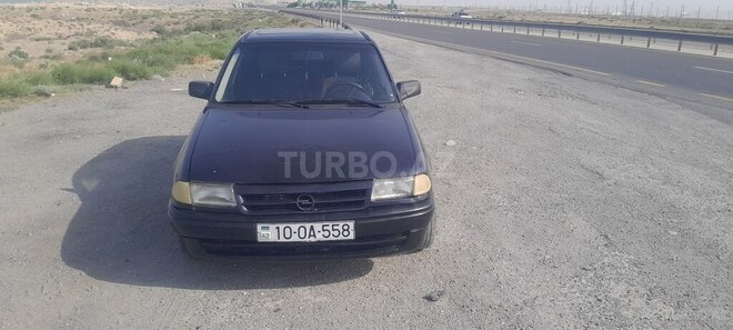 Opel Astra 1994, 285,000 km - 2.0 l - Bakı