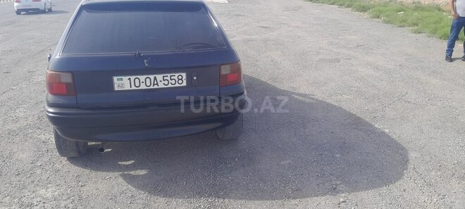 Opel Astra 1994, 285,000 km - 2.0 l - Bakı