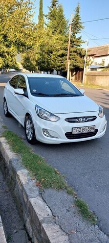 Hyundai Accent 2012, 65,030 km - 1.6 l - Zaqatala