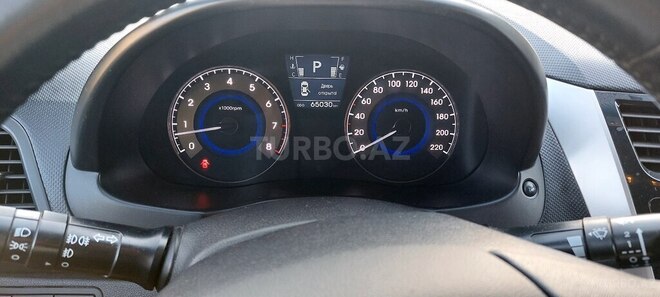Hyundai Accent 2012, 65,030 km - 1.6 l - Zaqatala