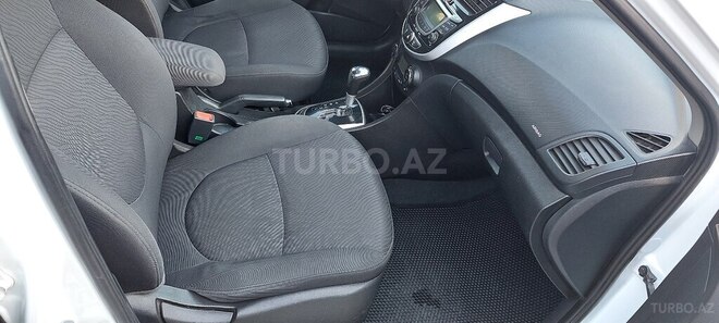 Hyundai Accent 2012, 65,030 km - 1.6 l - Zaqatala