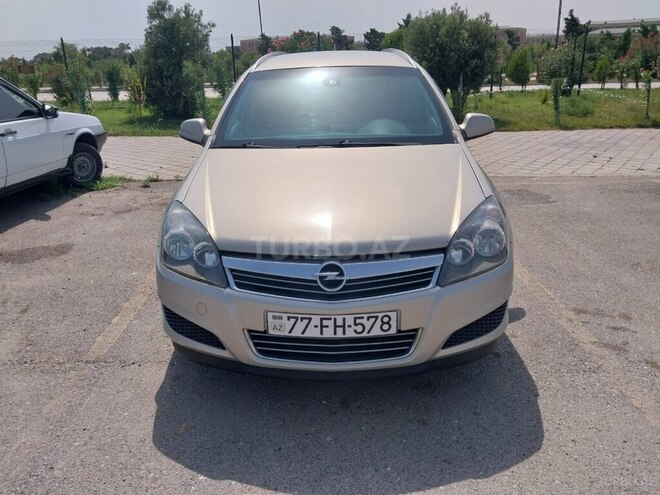 Opel Astra 2010, 178,000 km - 1.4 l - Bakı