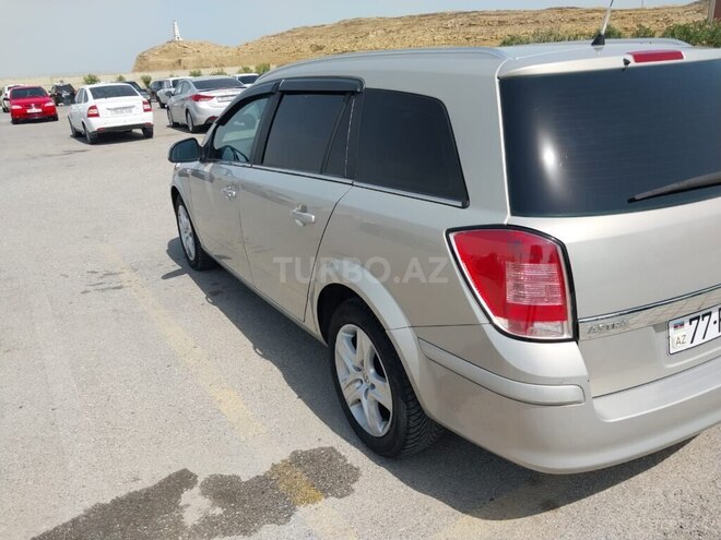 Opel Astra 2010, 178,000 km - 1.4 l - Bakı