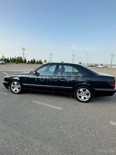 Mercedes E 200 2001, 203,000 km - 2.0 l - Sumqayıt