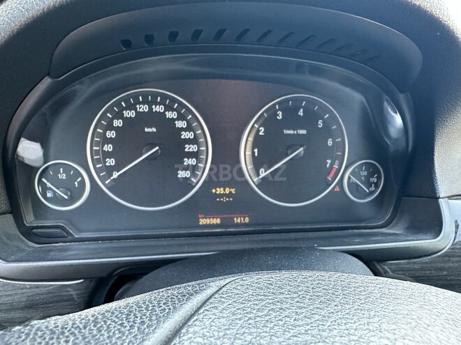 BMW 523 2010, 209,300 km - 3.0 l - Tovuz