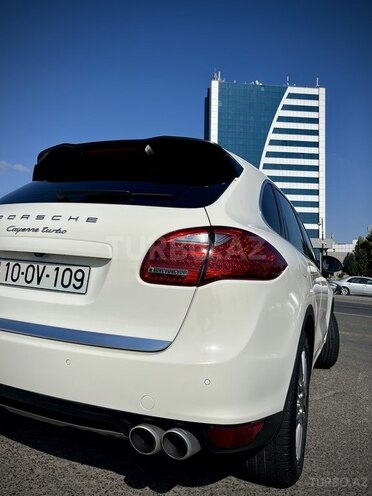 Porsche Cayenne Turbo 2010, 120,000 km - 4.8 l - Bakı