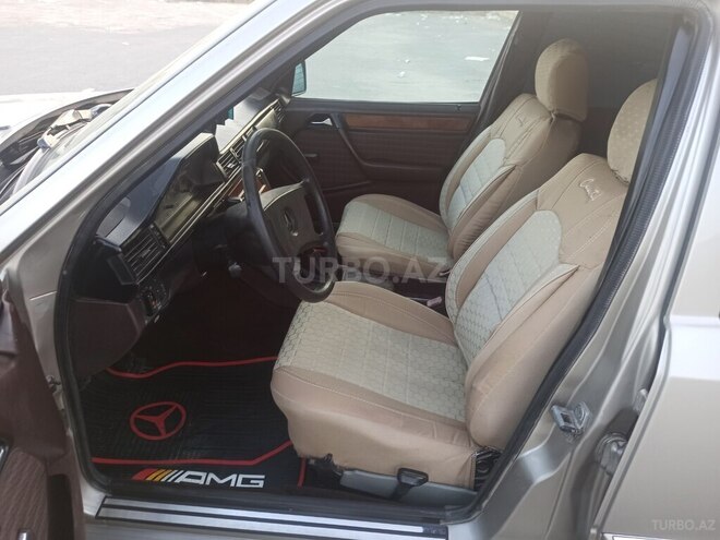 Mercedes E 200 1990, 23,223 km - 2.0 l - Bakı