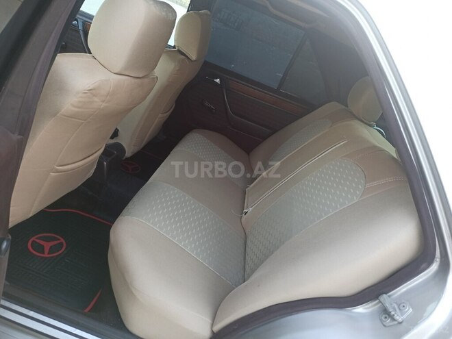 Mercedes E 200 1990, 23,223 km - 2.0 l - Bakı