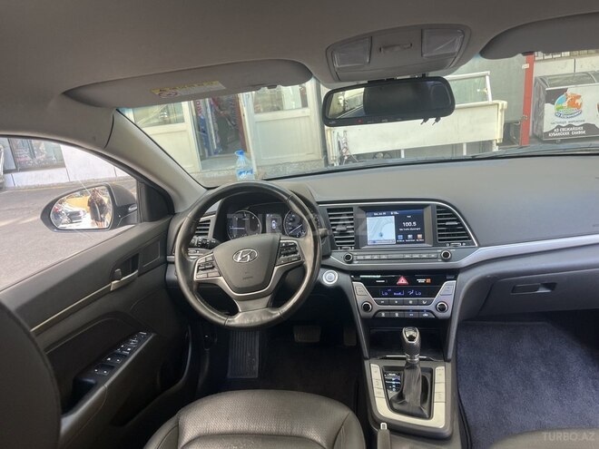 Hyundai Elantra 2017, 50,000 km - 1.6 l - Bakı