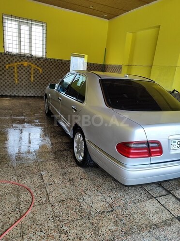 Mercedes E 240 1999, 350,000 km - 2.4 l - Masallı