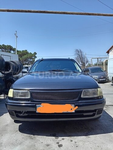 Opel Vectra 1997, 150,000 km - 1.8 l - Bakı