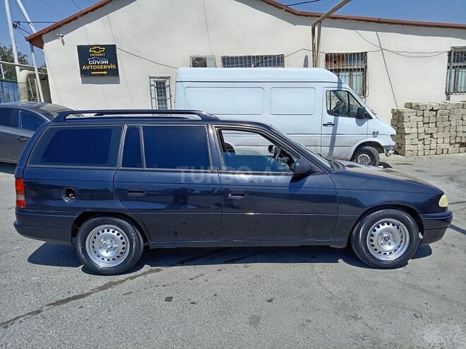 Opel Vectra 1997, 150,000 km - 1.8 l - Bakı