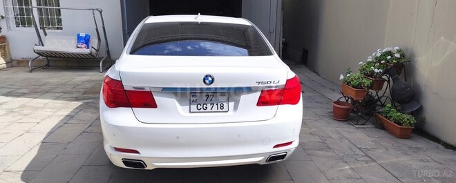 BMW 750 2009, 282,000 km - 4.4 l - Bakı