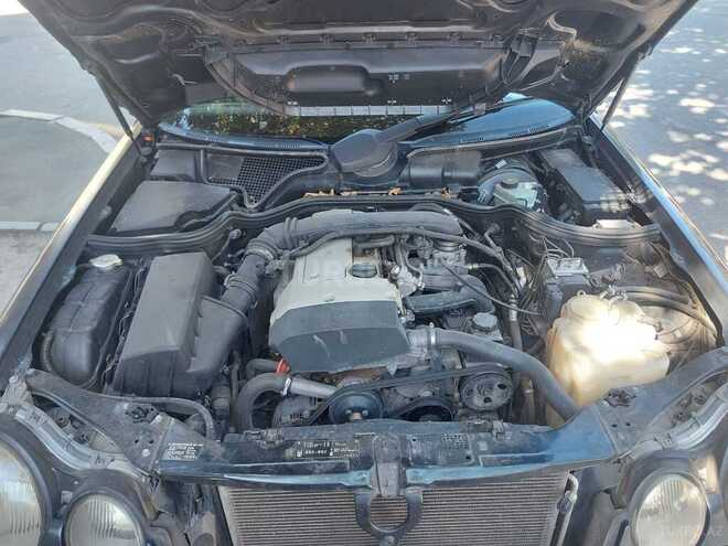 Mercedes E 200 1998, 380,000 km - 2.0 l - Gəncə
