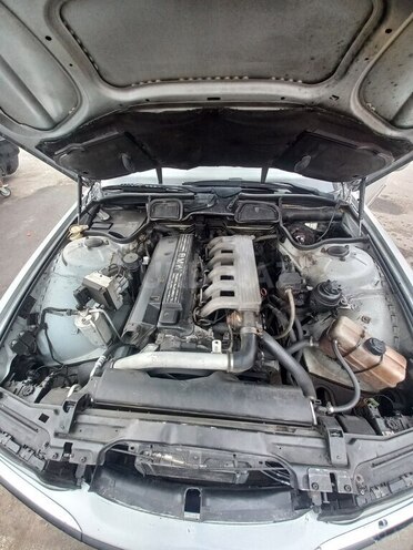 BMW 725 1996, 400,000 km - 2.5 l - Bakı