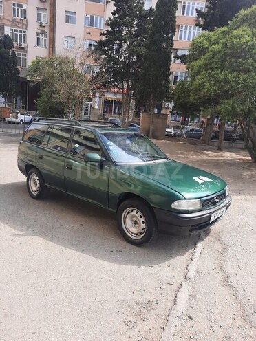 Opel Astra 1996, 218,000 km - 1.6 l - Bakı