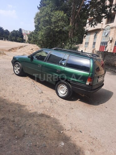 Opel Astra 1996, 218,000 km - 1.6 l - Bakı