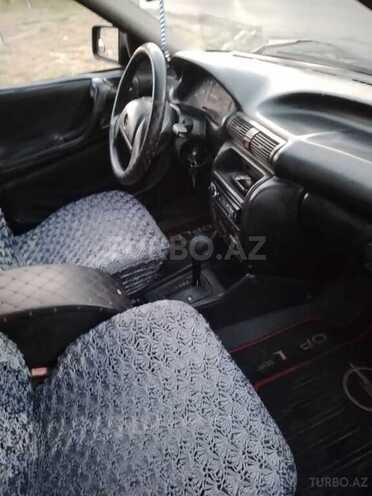 Opel Astra 1994, 255,000 km - 1.8 l - Sumqayıt