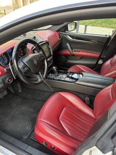 Maserati Ghibli 2017, 65,000 km - 3.0 л - Bakı