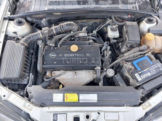 Opel Vectra 1995, 375,253 km - 1.8 l - Zaqatala