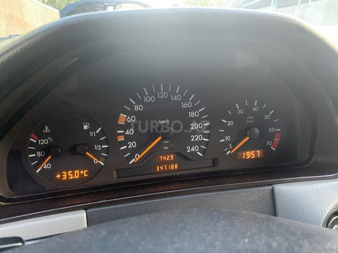 Mercedes E 200 1996, 347,200 km - 2.0 л - Tovuz