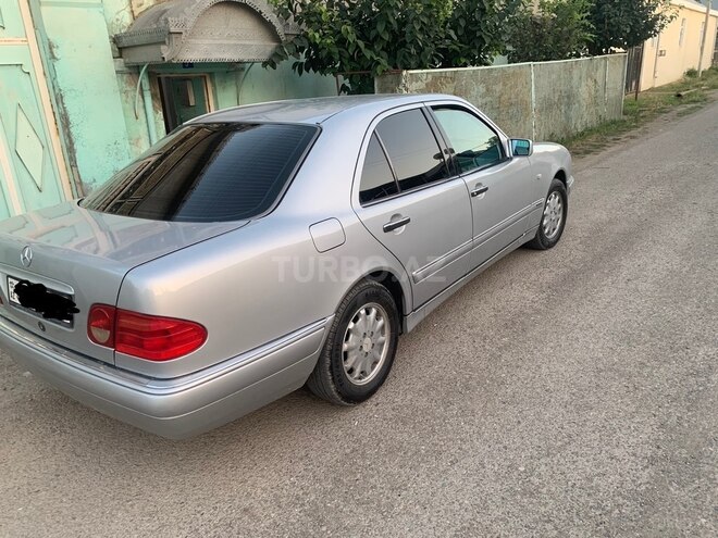 Mercedes E 200 1996, 347,200 km - 2.0 л - Tovuz