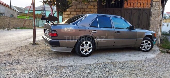 Mercedes E 300 1991, 508,555 km - 3.0 l - Bakı