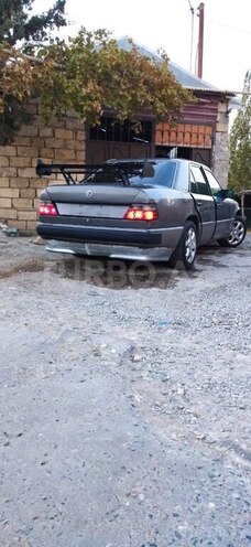 Mercedes E 300 1991, 508,555 km - 3.0 l - Bakı