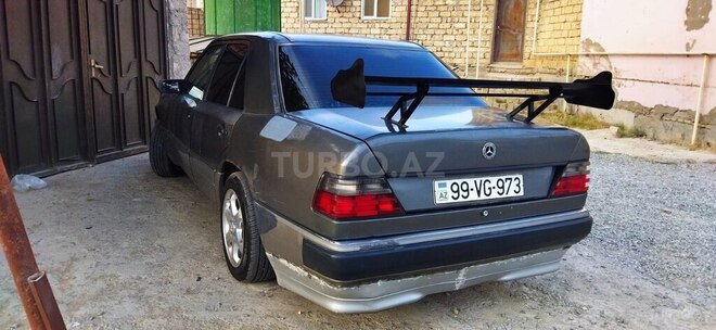 Mercedes E 300 1991, 508,555 km - 3.0 l - Bakı